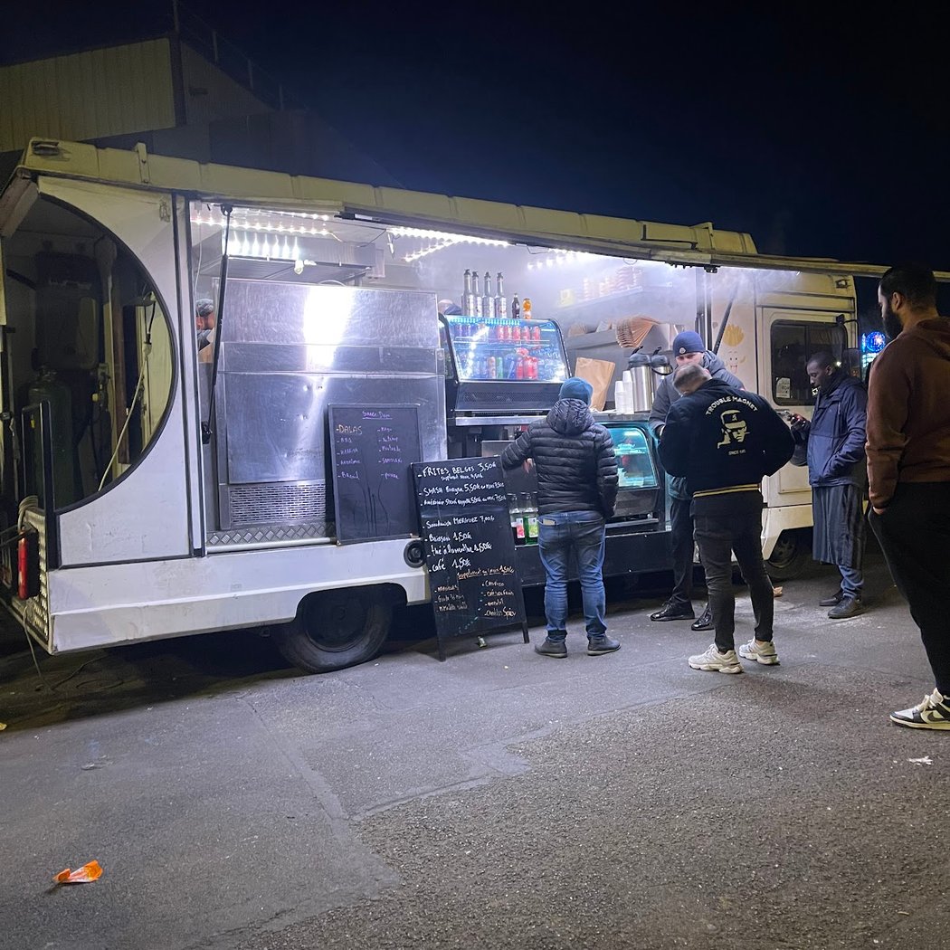 Friterie à Vitry food truck 3